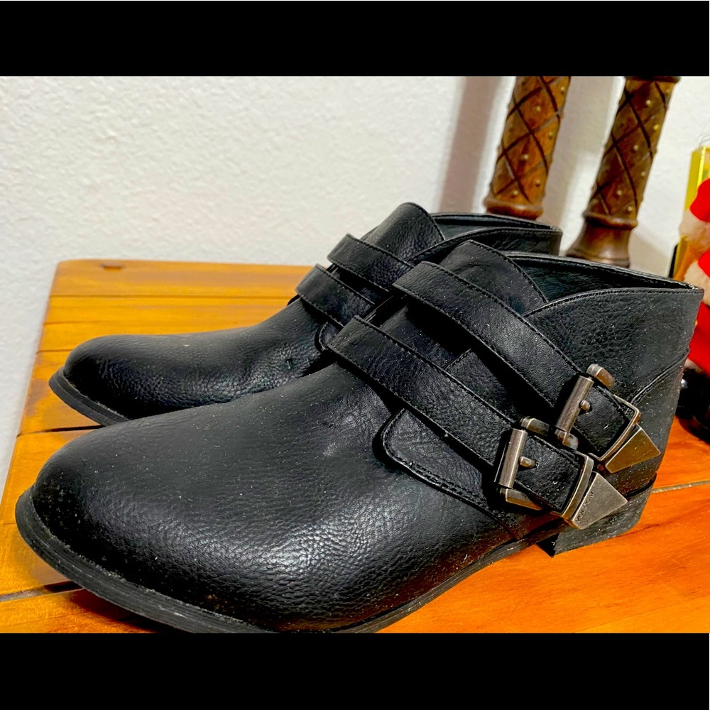 Ankle Boot - image 1